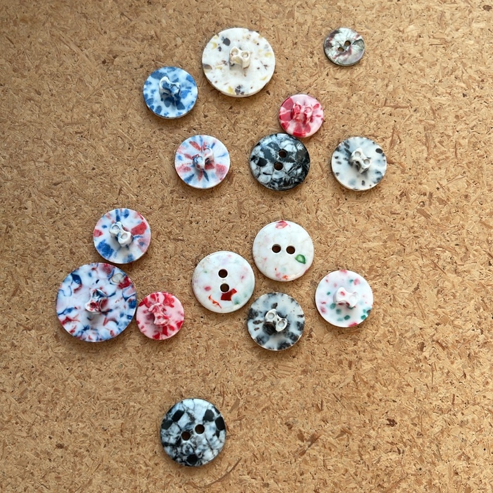 Colorful Speckled Buttons Set - Picture 3 of 4